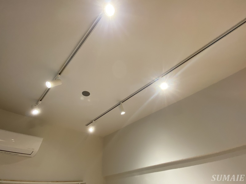 コープ野村王子の内装|オシャレなライト☆