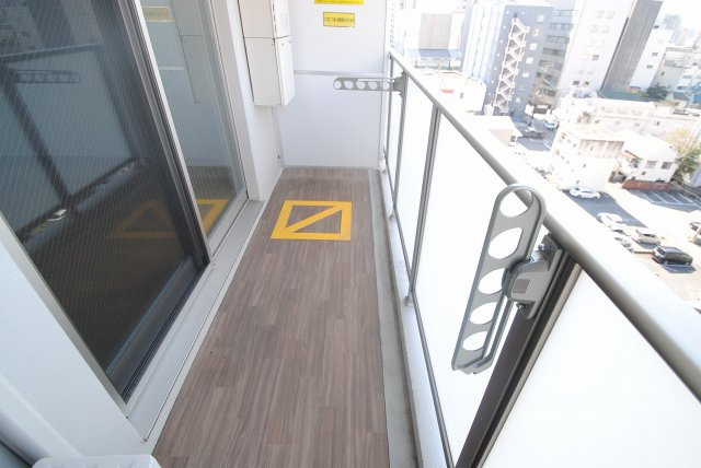 at.east(エイティ・イースト)のバルコニー