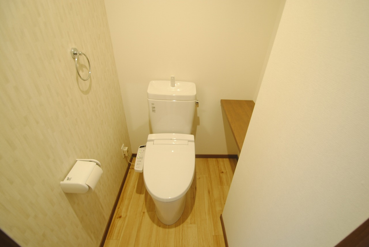 at.east(エイティ・イースト)のトイレ