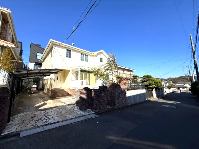 鎌倉逗子ハイランド分譲地内　東急ホーム施工　カナディアン住宅の外観|陽当良好