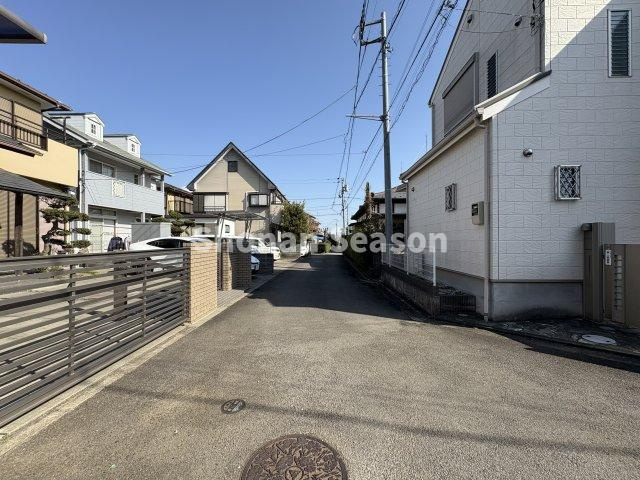 【周辺】 | お子様の通学楽々な小・中学校近く、お買い物便良好なロケーション！　
今こそ秦野市エリアへお引越しを検討してみませんか♪