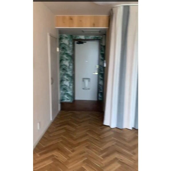 SOLDEIR BASEの玄関