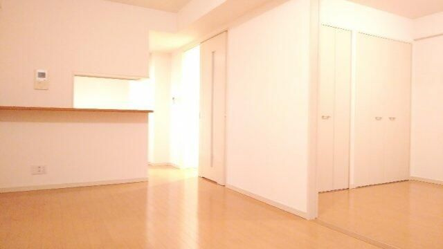 プライムアーバン中野上高田の居間・リビング