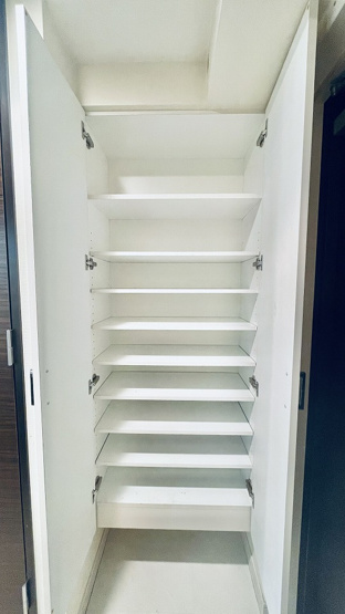 【玄関】 | エスライズ本町東