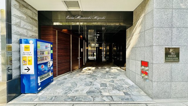 【エントランス】 | エスライズ本町東