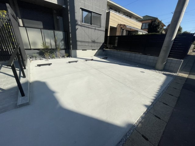 Ｐｒｅｍｉｕｍ　Ｍａｉｓｏｎ光の駐車場