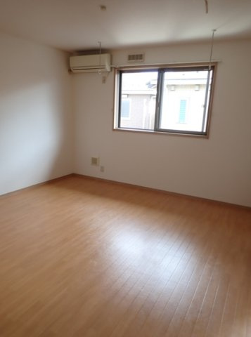 メゾンドール7の居間・リビング