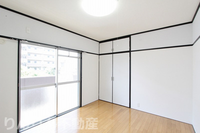 【居間・リビング】 | ガーデンヒルズ助任Ⅰ | おしゃれな居間です