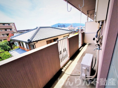 【バルコニー】 | ガーデンヒルズ助任Ⅰ | 開放的で明るい空間を演出してくれるバルコニーです