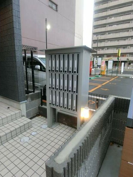 リブリ・アリコットのその他|ポスト