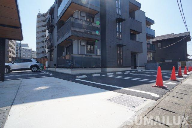 熊本市中央区新屋敷２丁目のアパートの駐車場