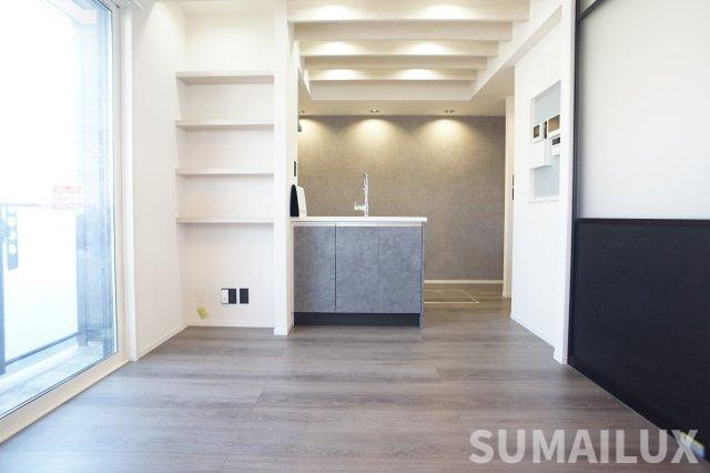 熊本市中央区新屋敷２丁目のアパートの居間・リビング
