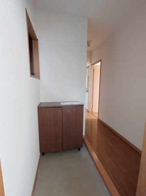 【玄関】 | 岩﨑マンション | 明るい玄関です