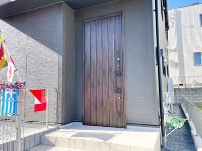 【エントランス】 | 富里市日吉倉３号棟 | 最短即日のご見学も承ります！お気軽に０４７６－３７－３８８８までお問合せ下さい！