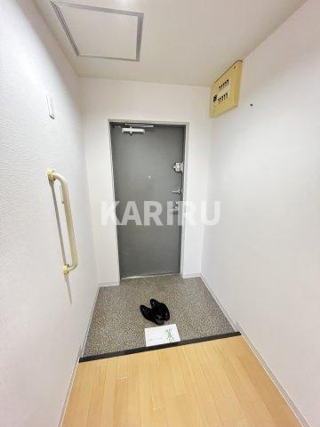 ソレアード鶴見の玄関