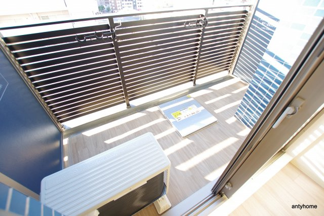 プレサンス南堀江　仲介手数料無料のバルコニー