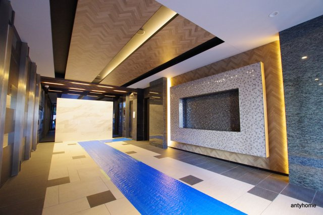 プレサンス南堀江　仲介手数料無料のロビー