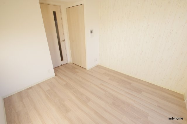 プレサンス南堀江　仲介手数料無料の洋室