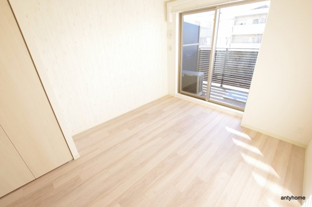 プレサンス南堀江　仲介手数料無料の居間・リビング