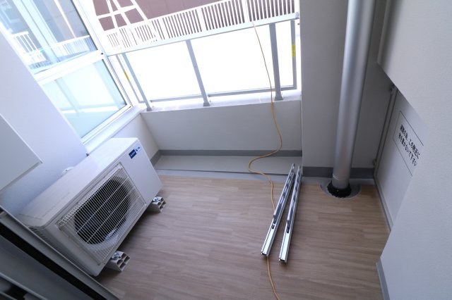 【バルコニー】