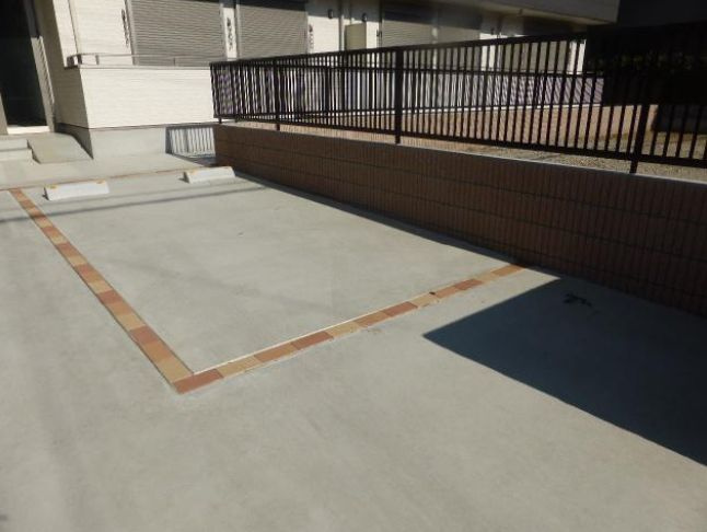 アルカディアⅤの駐車場