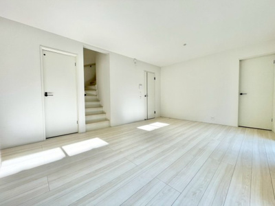 【居間・リビング】 | 富里市日吉倉2号棟 | 最短即日のご見学も承ります！お気軽に０４７６－３７－３８８８までお問合せ下さい！