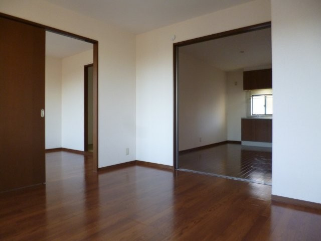 メゾンデラＷ　Ａの居間・リビング