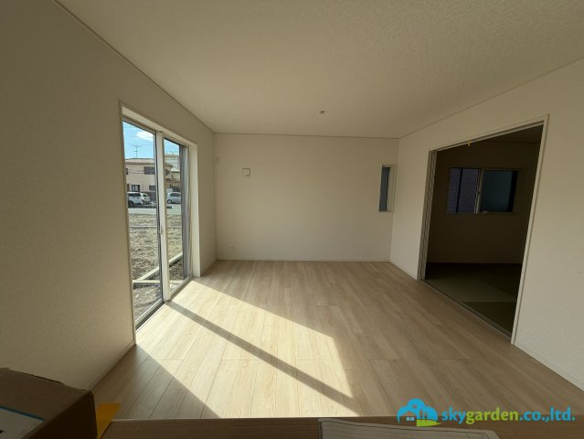 平塚市御殿第18Ⅰ期4棟　新築戸建　全8棟3号棟の居間・リビング