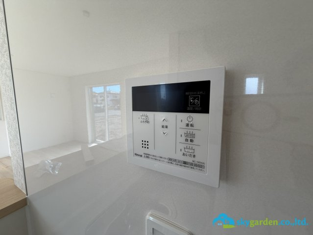 平塚市御殿第18Ⅰ期4棟　新築戸建　全8棟3号棟の発電・温水設備