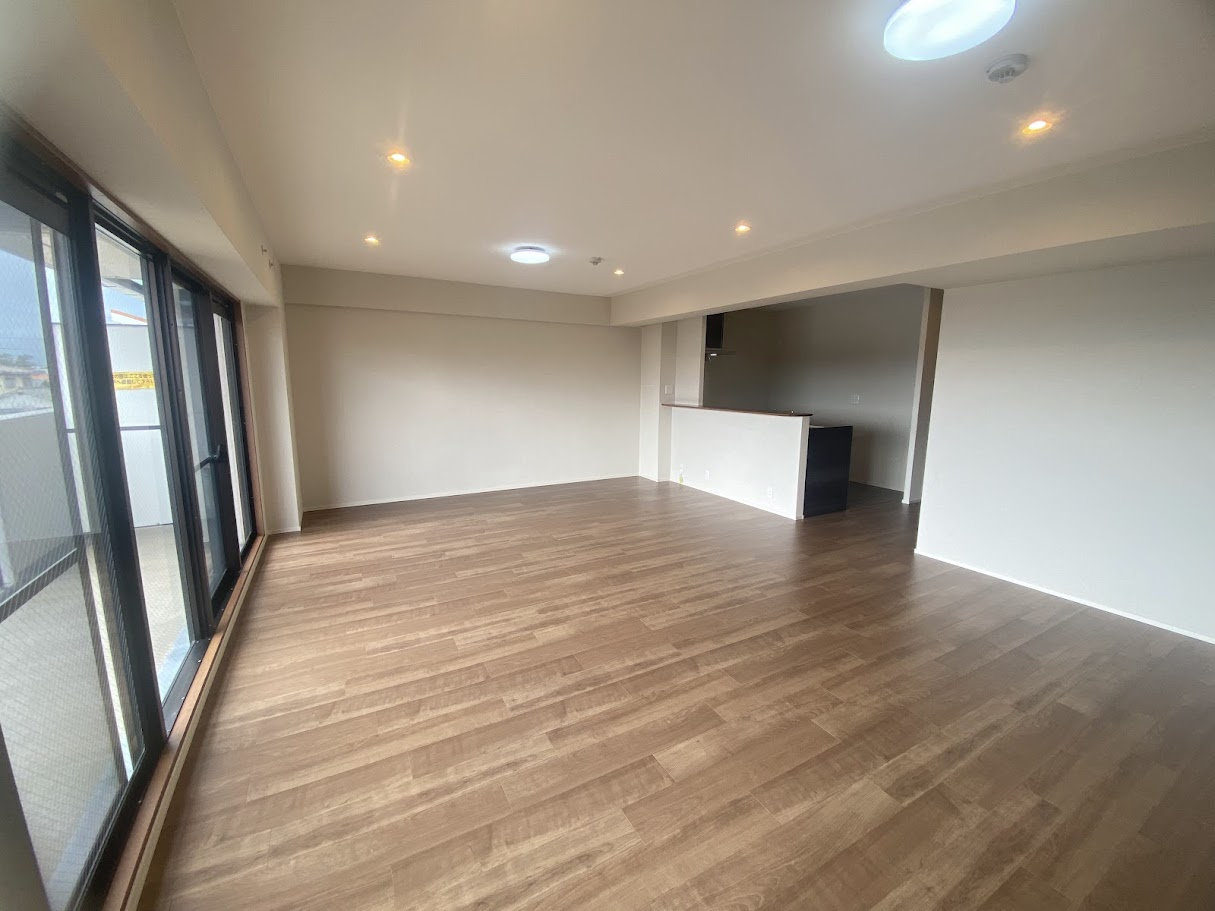 ディアエスタ・ミオ甲子園一番町の居間・リビング|リビングダイニング