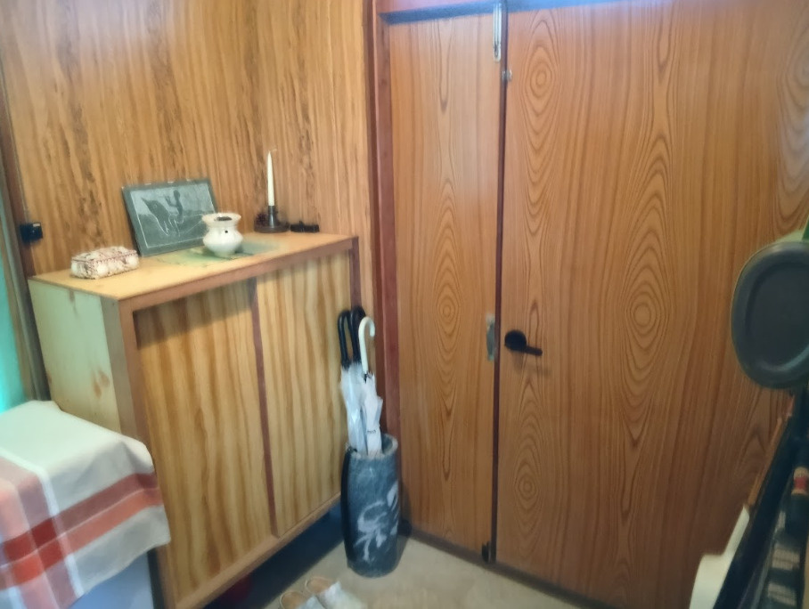 売中古戸建　下田市旧岡方村の玄関|シュ－ズボックスもあり収納には困りません。