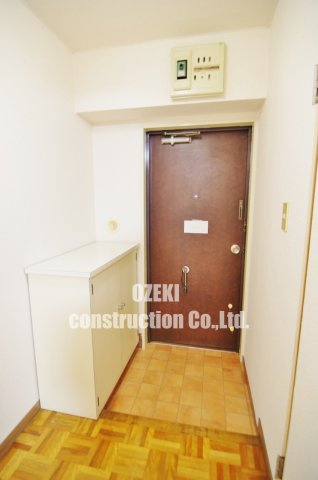 GSハイム越谷の玄関