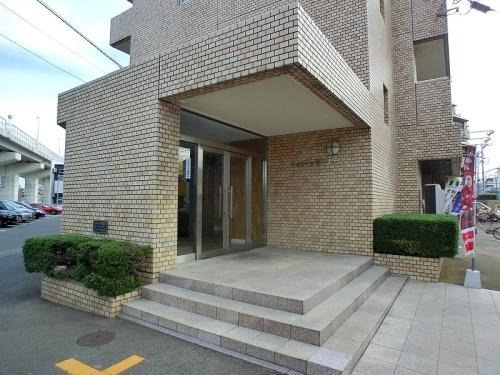 福岡市南区井尻４丁目の賃貸マンションのエントランス|エントランス写真