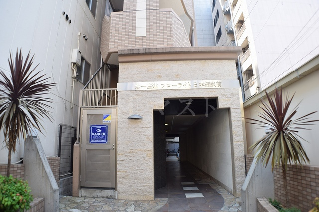 Gramercy Nipponbashiのエントランス