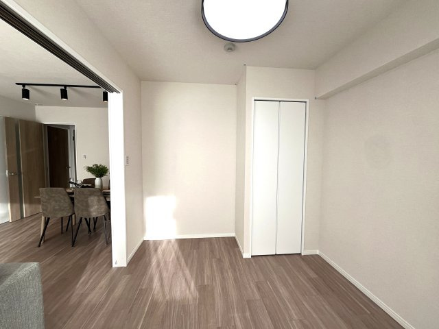 ミオカステーロ十日市場ステッサの洋室