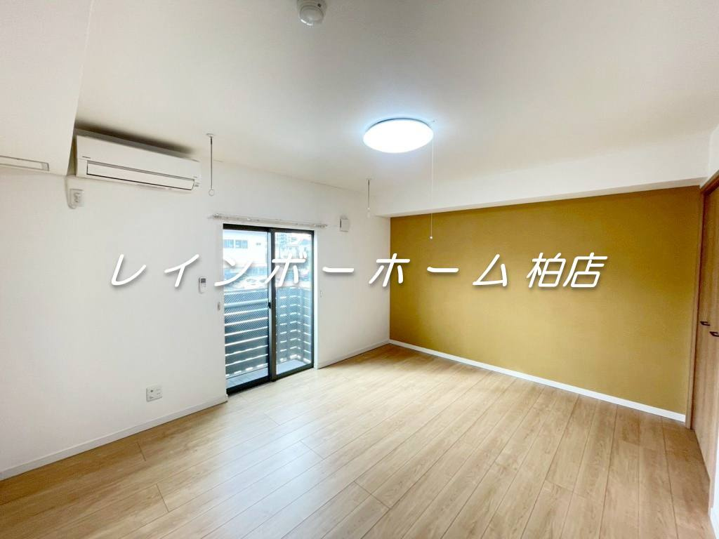 ■仲介手数料（賃料の1.10ヵ月）の50％OFF対象物件！■の居間・リビング|使いやすいリビングです