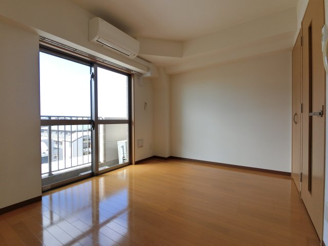 レジディア行徳の居間・リビング