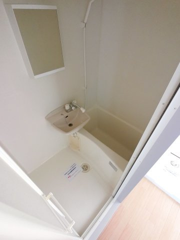 レジディア行徳の浴室