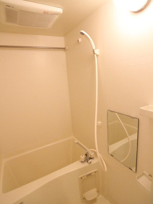 【浴室】 | コンシェリア・デュー池袋 | きれいなお風呂です