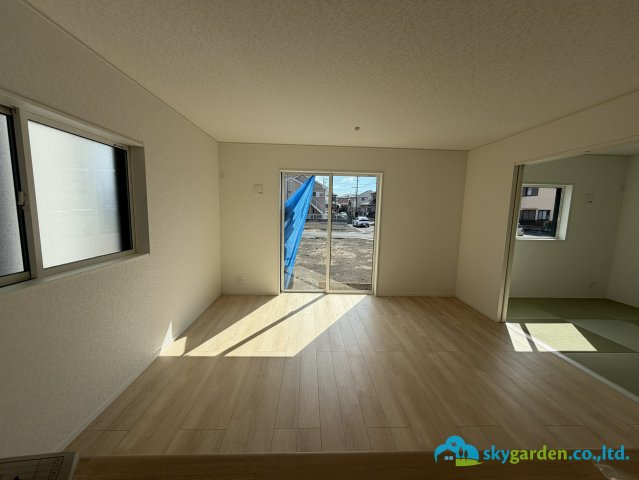 平塚市御殿第18Ⅰ期4棟　新築戸建　全8棟1号棟の居間・リビング