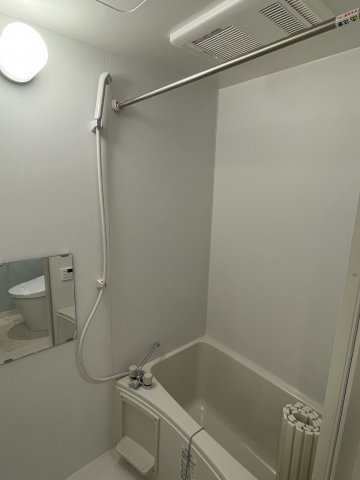 アザーレ・バモス読売ランド前の浴室