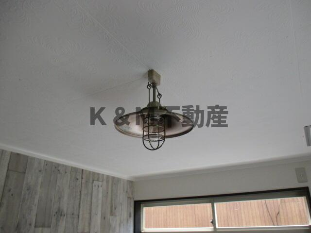 ホワイトベースの設備| 