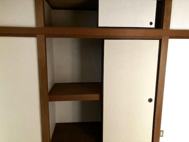 川崎市多摩区栗谷３丁目のアパートの収納|６．５帖洋室収納