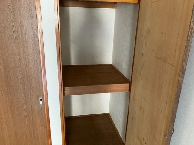 川崎市多摩区栗谷３丁目のアパートの収納|１０．５帖洋室収納