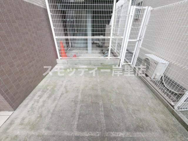 M`PLAZA住吉公園弐番館の駐車場