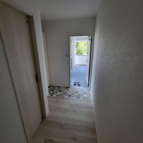 pionierⅠの玄関|シューズボックス付きの玄関です☆