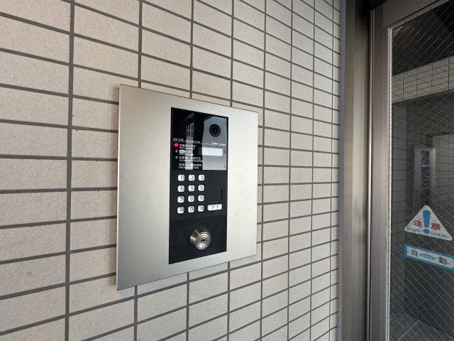 みおつくし粉浜のエントランス