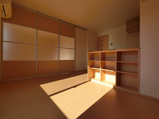 PARK HILLS MIYAKO Cの居間・リビング