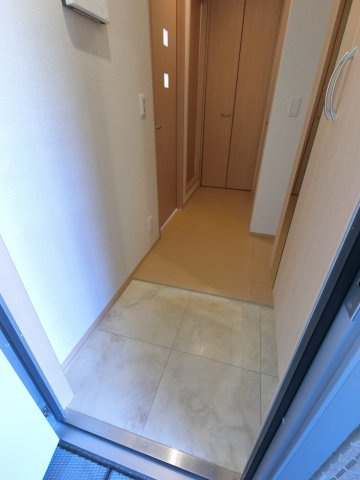 PARK HILLS MIYAKO Cの玄関