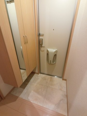 PARK HILLS MIYAKO Cの玄関